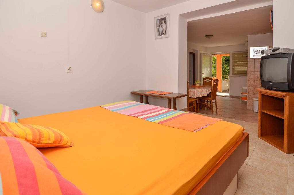 Apartments Karla Orebić Kamer foto