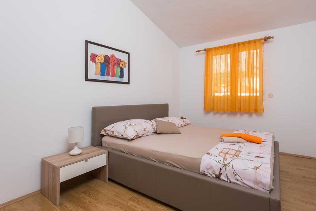 Apartments Karla Orebić Buitenkant foto