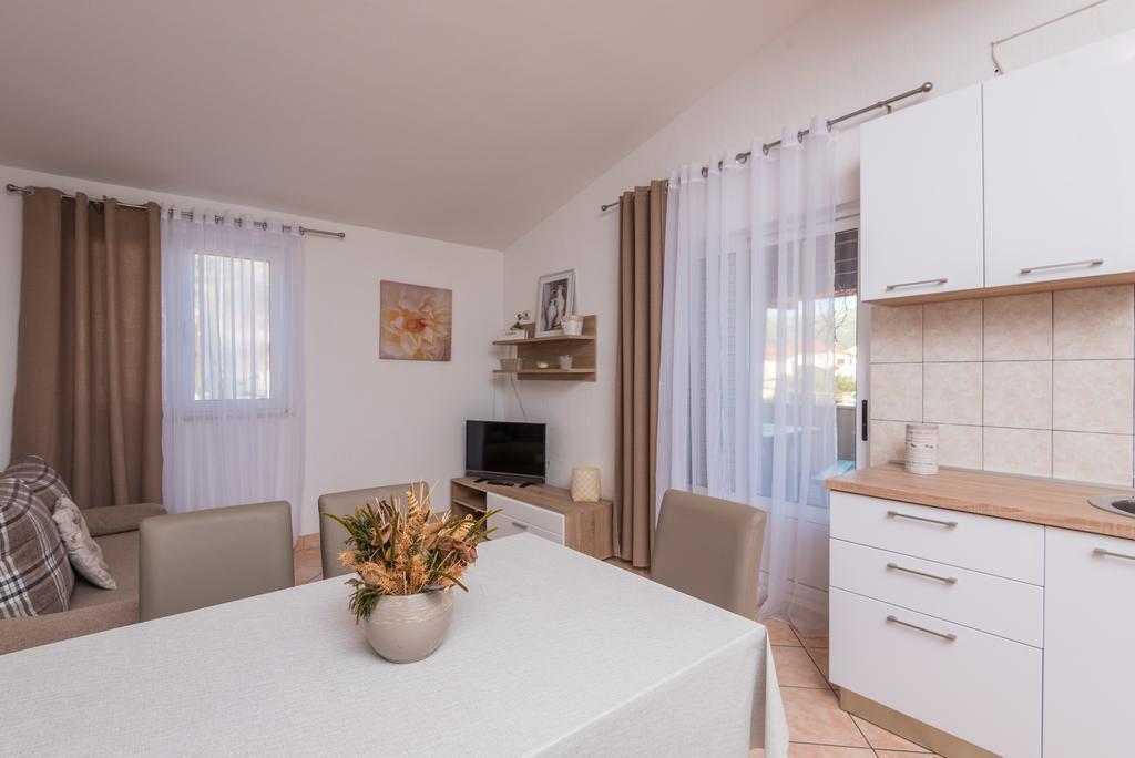 Apartments Karla Orebić Buitenkant foto